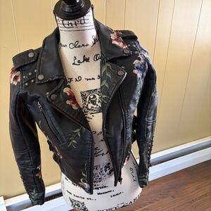 BlankNYC leather Luke jacket with embroidery girls size large